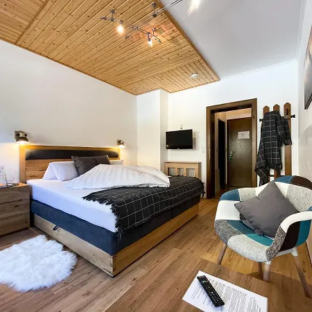 Zirbenhof インナークレームス